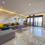 Luxury 3 Bedroom Panoramic Views In Hotspot With Fibre Optic Wifi And Netflix