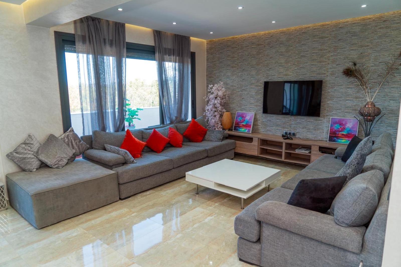 Appartement Luxury 3 Bedroom Panoramic Views In Hotspot With Fibre Optic Wifi And Netflix