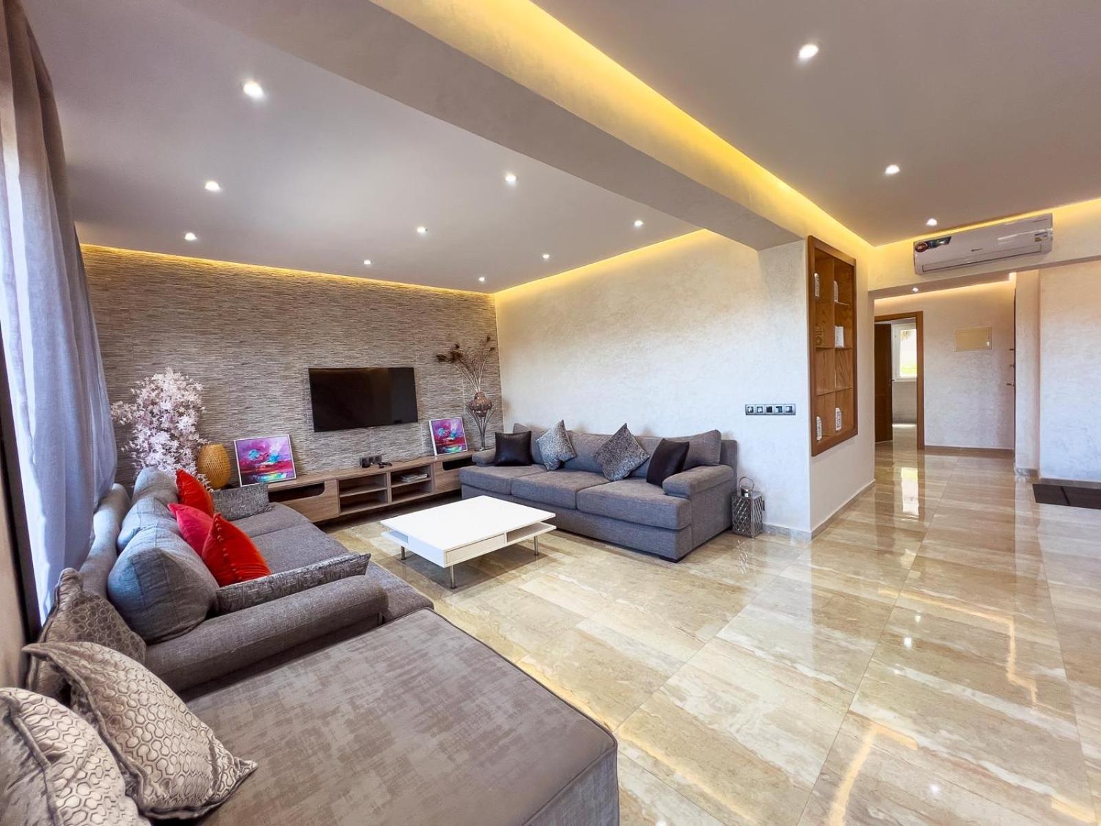 Luxury 3 Bedroom Panoramic Views In Hotspot With Fibre Optic Wifi And Netflix *